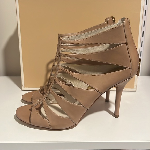 Michael Kors Mavis Open Toe - Picture 3 of 8